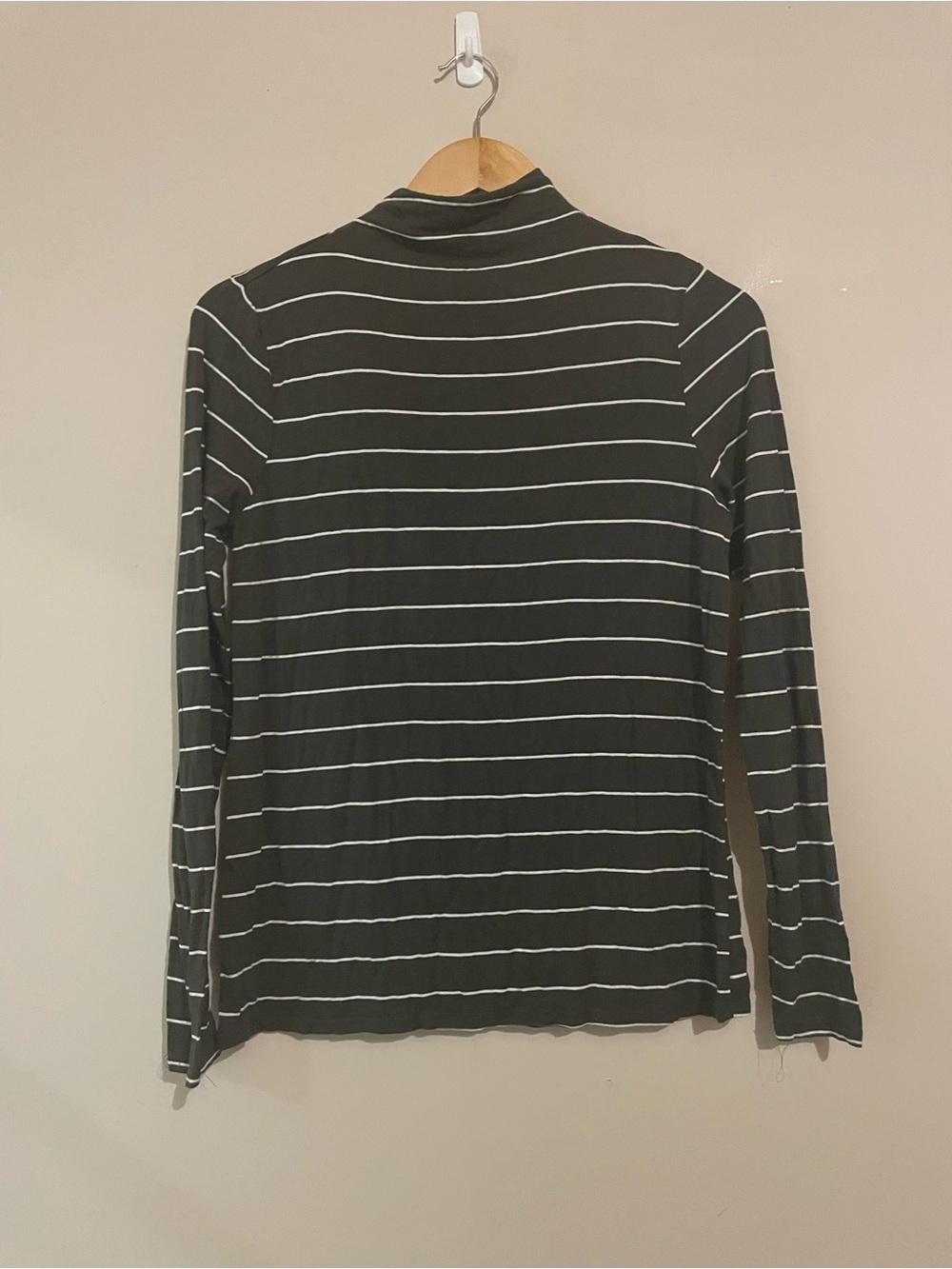 ⚠️ Unbranded Long Sleeve Top